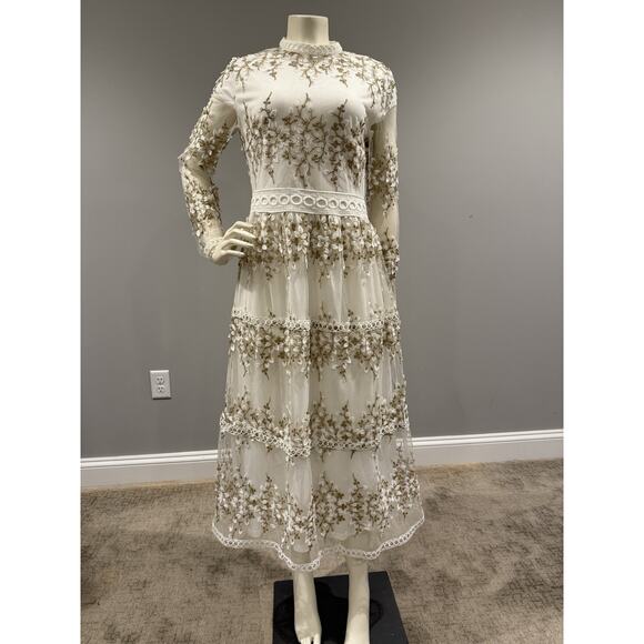 Polagram Elegant Lace Overlay Gold Embroidered Dress Size Small White Long - Picture 1 of 9